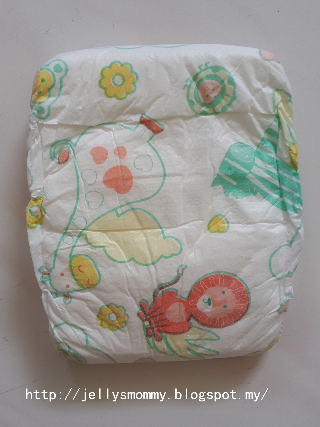 A little bit of Everything Disposable Diaper review (Tesco Loves Baby