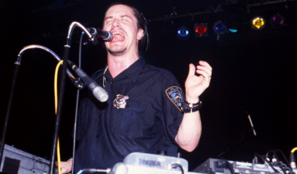 mike patton piss Mike patton piss