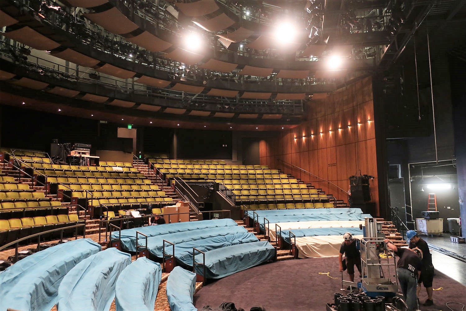 Los Angeles Theatres: Mark Taper Forum