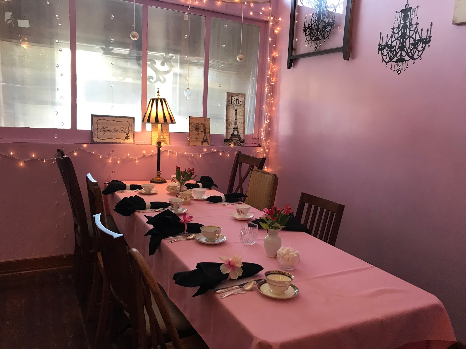 ChicSassyMomEats Tyme for Tea & Co.