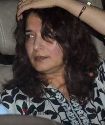 Madhuri Dixit without makeup Bollywood Actress Photos