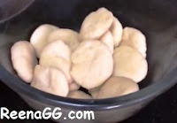मावा गुजिया बनाने की विधि - Mawa Gujiya Recipe - Holi Special