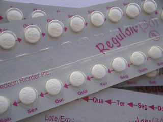 A fosfomicina corta o efeito da pílula anticoncepcional?