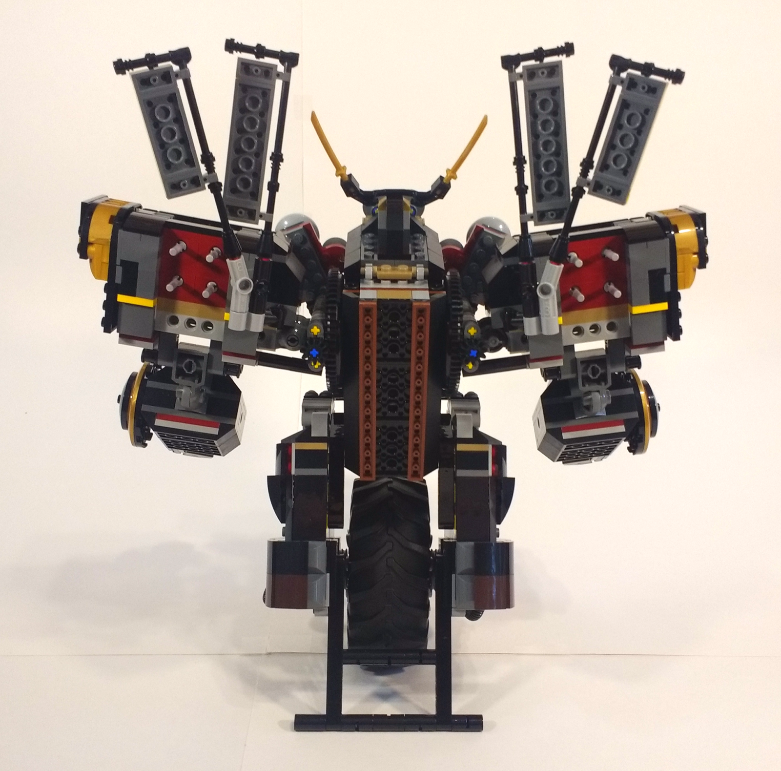 Ninjago movie cole mech hotsell