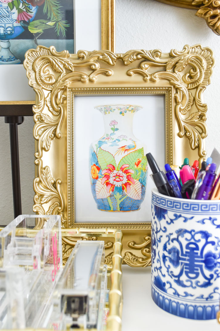 Free tobacco leaf vase printable- an elegant and colorful art print for anyone who loves color and chinoiserie. Free tobacco leaf vase printable- an elegant and colorful art print for anyone who loves color and chinoiserie.