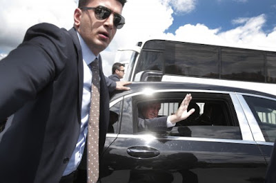 Μπουρλότο από τον Ερντογάν - Παγώνει τη συμφωνία για τους πρόσφυγες