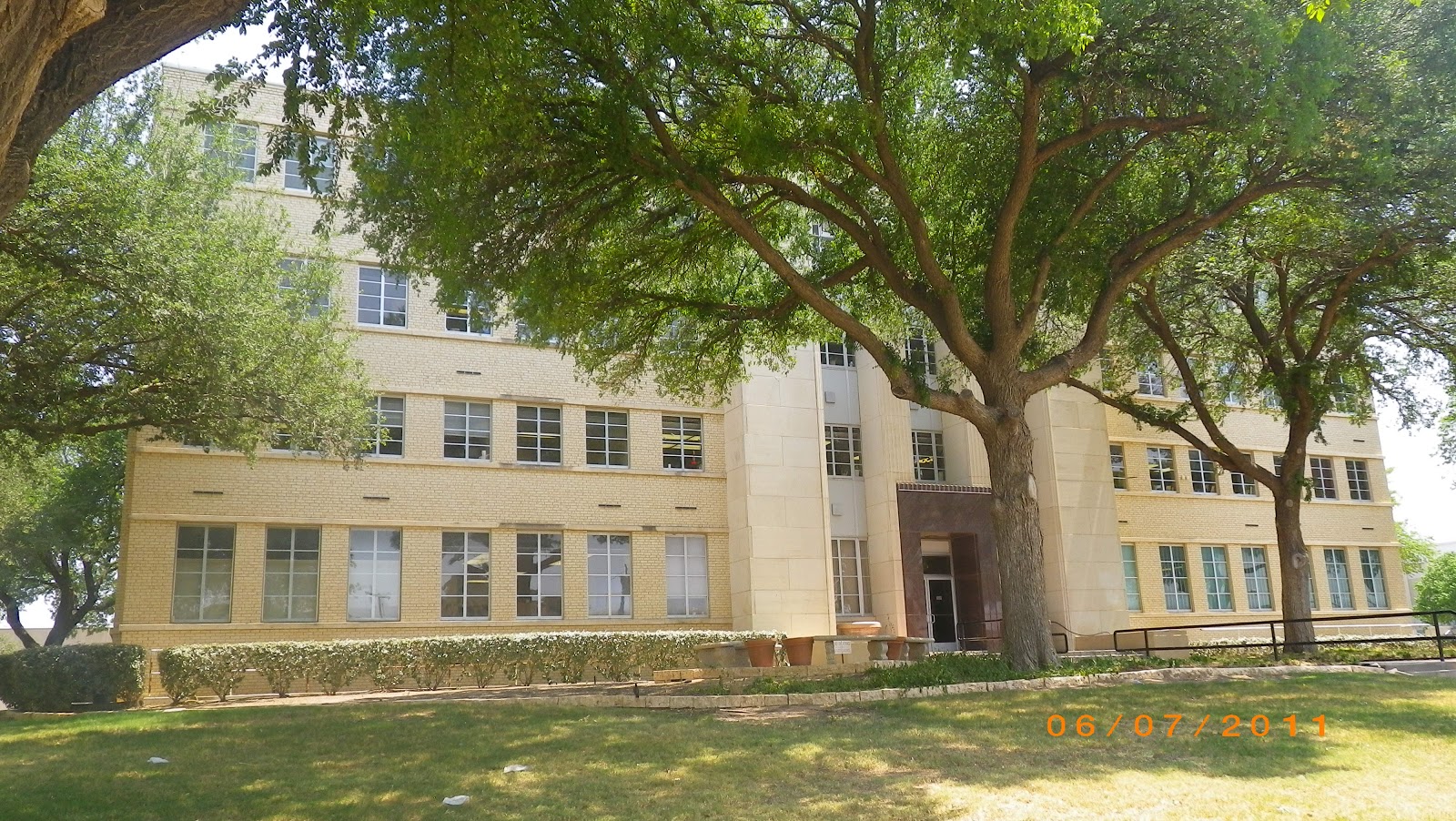 Texas Courthouse Tour Epic Summer Road trip 6/7/11 San Saba, Brady, Paint Rock, San Angelo
