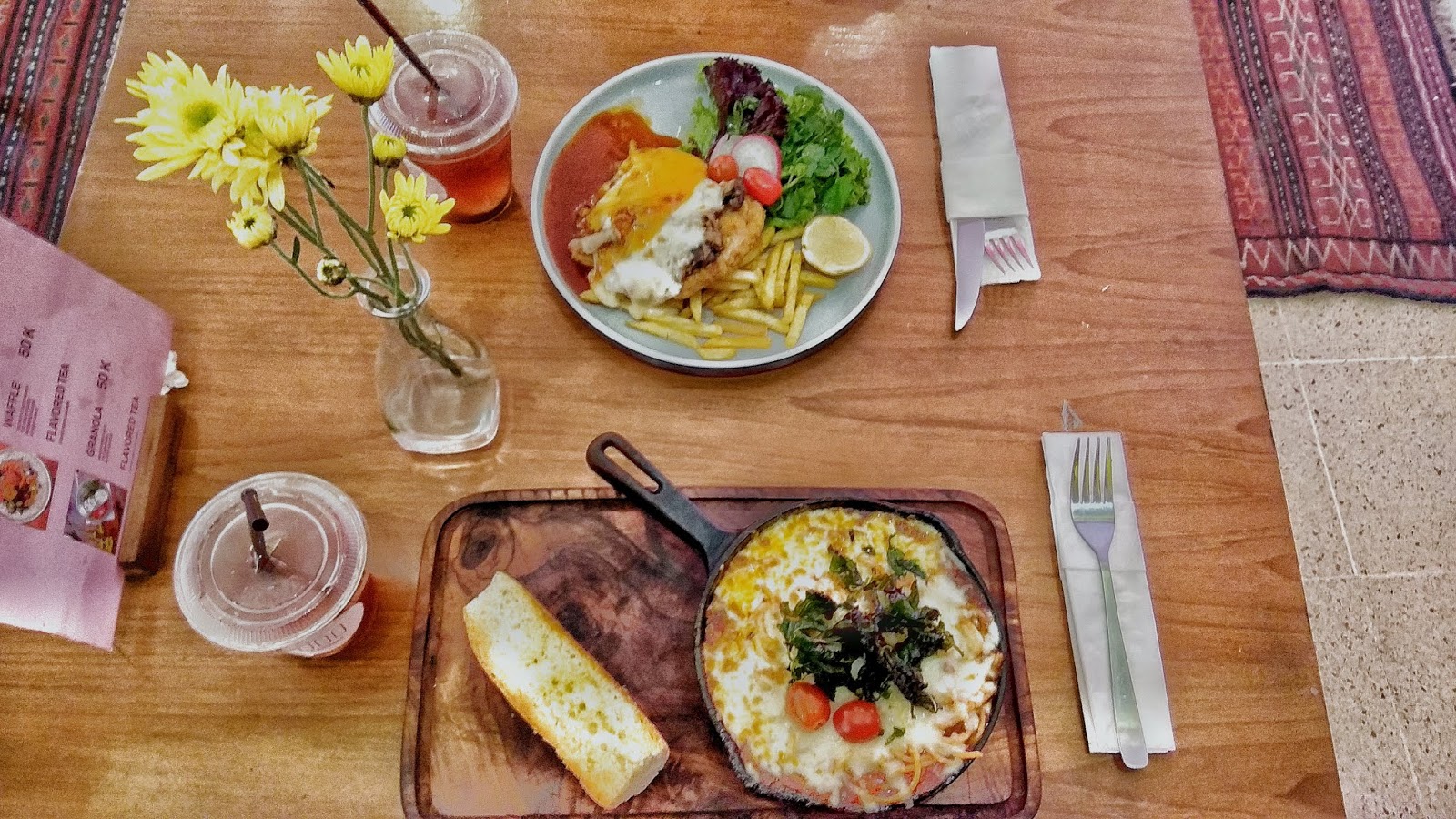 cafe hits bandung, cafe instagramable bandung, jalan jalan bandung, ke bandung dua hari, wisata kuliner bandung