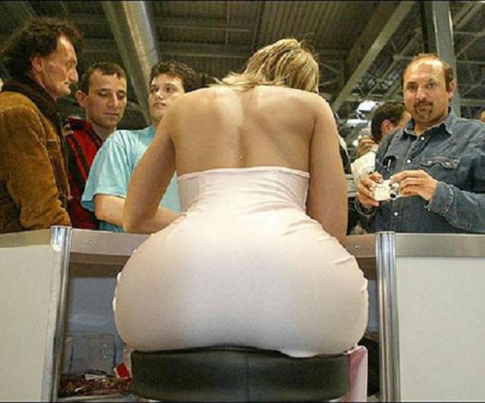 Jennifer-Lopez-Humongous-Ass.jpg