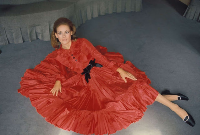Celebridades e o mundo fashion dos anos 1940 a 1970 title=