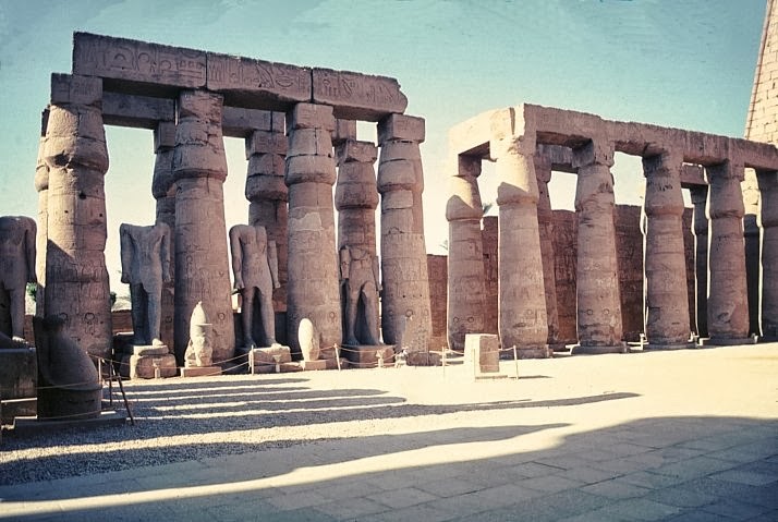 LUXOR