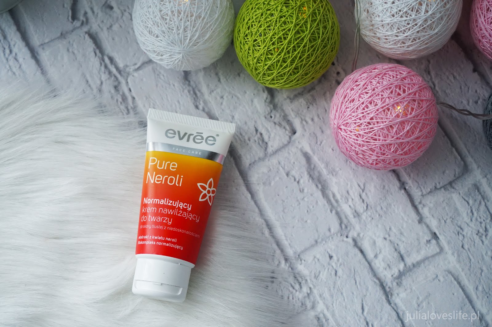 evree-pure-neroli-normalizujacy-krem-nawilzajacy-do-twarzy