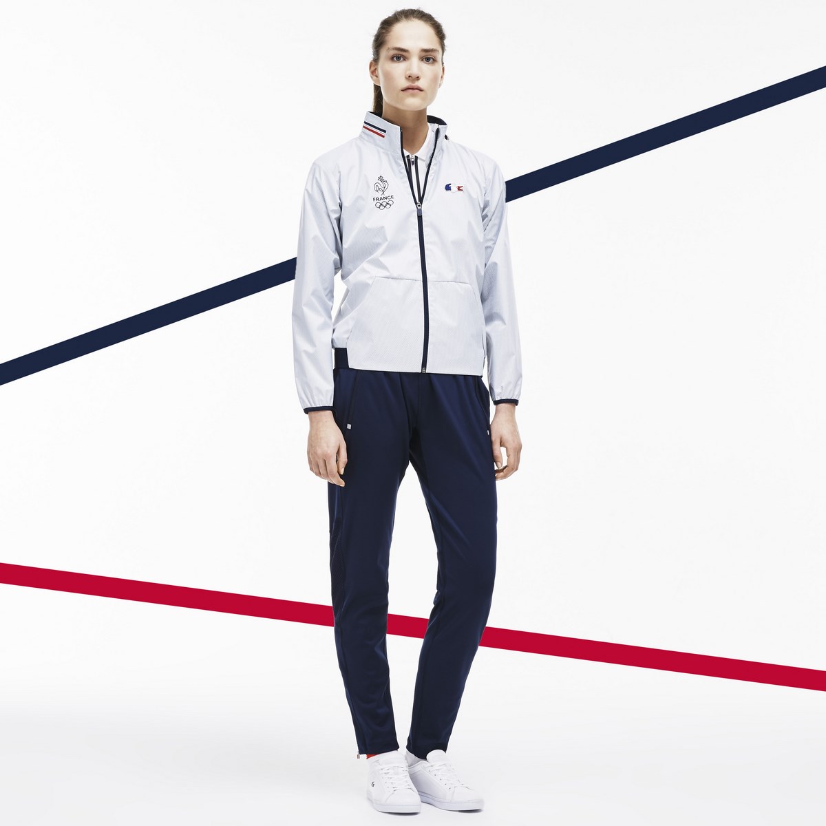 Lacoste - Tenue de protocole de la délégation française aux JO de Rio 2016 lacoste-équipe-de-france, lacoste-tenue-officielle-délégation-française-jo-rio-2016, lacoste-tenue-officielle, lacoste-tenue-officielle-délégation-française, lacoste-jo-rio-2016, lacoste-rolland-garros, tenue-lacoste, dudessinauxpodiums, du-dessin-aux-podiums, lacoste-jeux-olympiques, tenue-de-ceremonie, tenue-de-protocole, tenue-de-village, lacoste-tenue-de-ceremonie, lacoste-tenue-de-protocole, lacoste-tenue-de-village