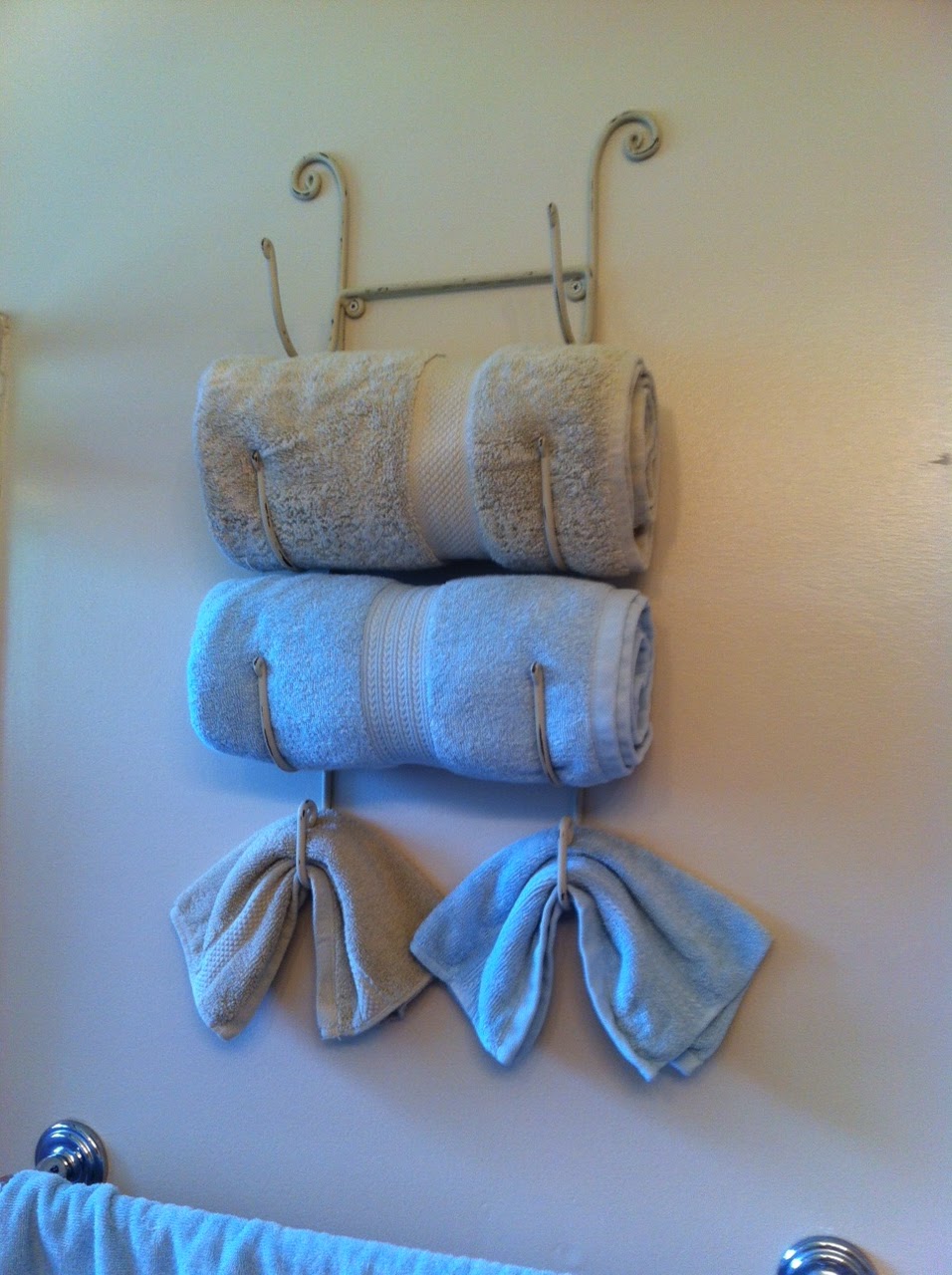 Mundane Entertainment Decorative Weapons, Art Instruments, and