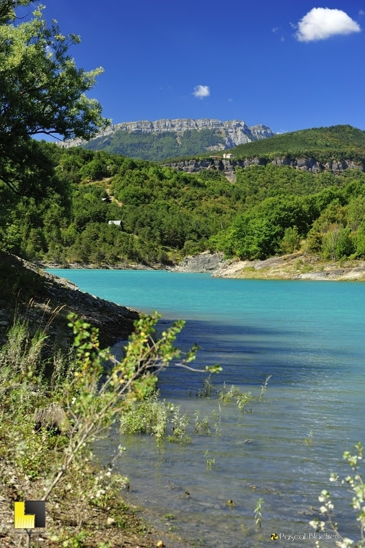 le Domaine du Clos à Roissard domine le drac et sa couleur extraordinaire photo Pascal Blachier