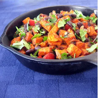 Sweet potato hash with black beans and bell peppers