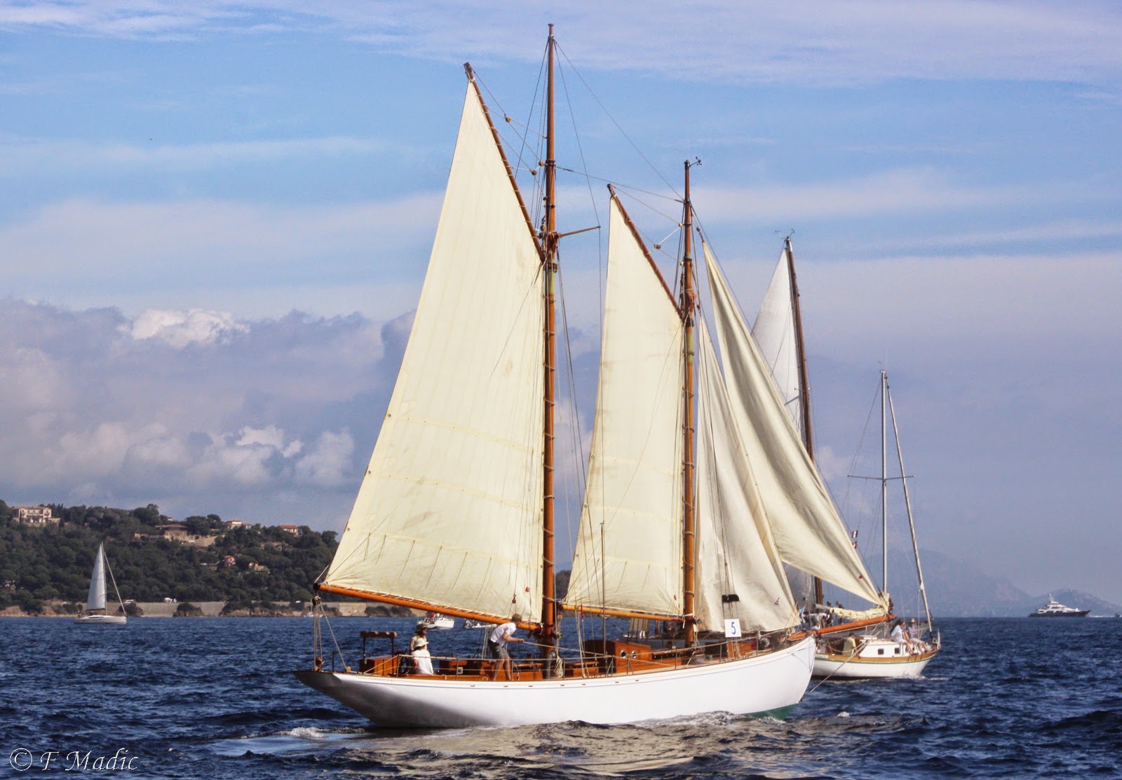 Voiliers à 2 mâts (voiles auriques ou carrées) MORWENNA