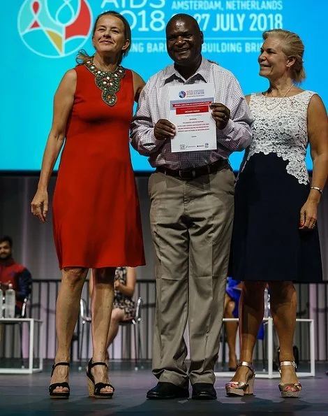 Princess Mabel attended the final day of the 22nd International AIDS Conference in Amsterdam. Princess presented a awards to Dr Zachary Kwena