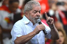 Lula Lula em um comício