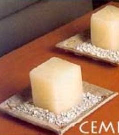 http://manualidadesreciclables.com/14843/recipientes-de-cemento-para-decorar