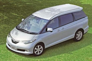 Car Wallpapers USA: Toyota Sienna Hybrid 2012