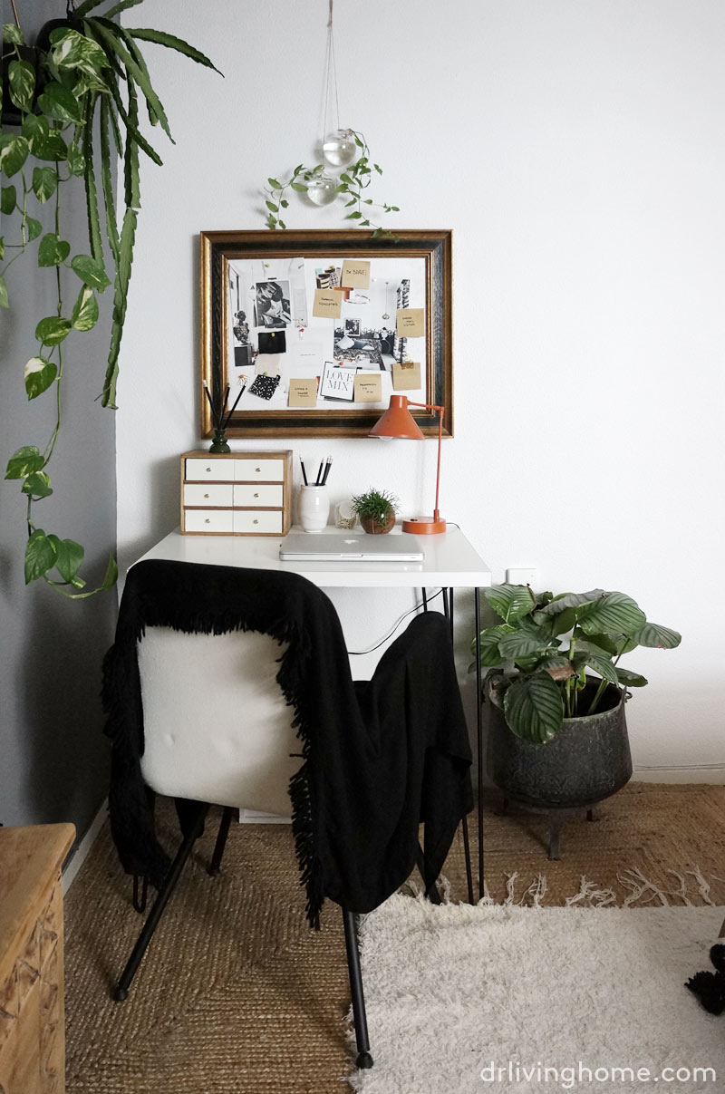 My inexpensive bedroom makeover