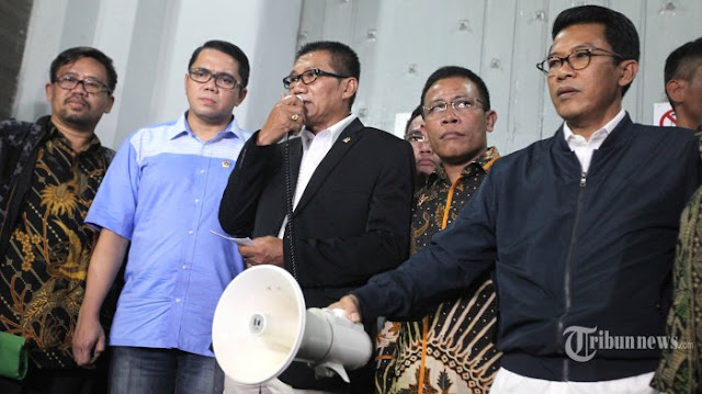 Anggota Pansus Angket KPK Minta Negara Hormati Para Koruptor Anggota Pansus Angket KPK Minta Negara Hormati Para Koruptor