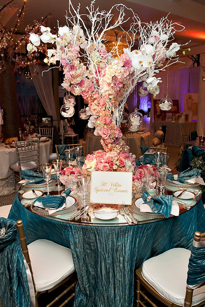 12 Stunning Wedding Centerpieces- Part 15 - Belle The Magazine