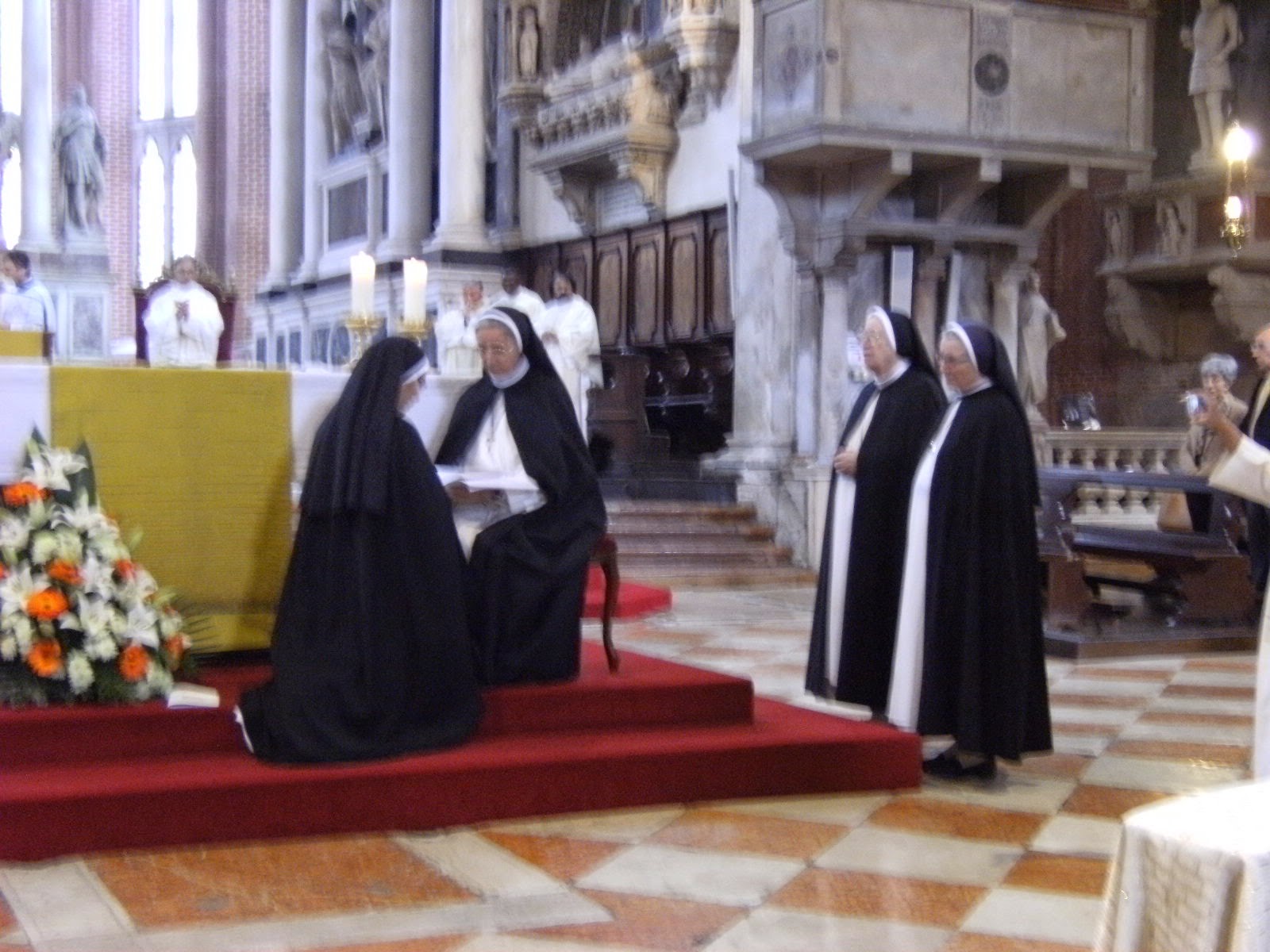 Suore Domenicane di S. Caterina da Siena Provincia d'Italia Suore Domenicane di S. Caterina da