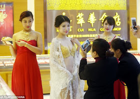 Gold Lingerie in China, made of 3kg of the precious metal, The lingerie, wealthy fashionistas, 3 kg of gold lingerie