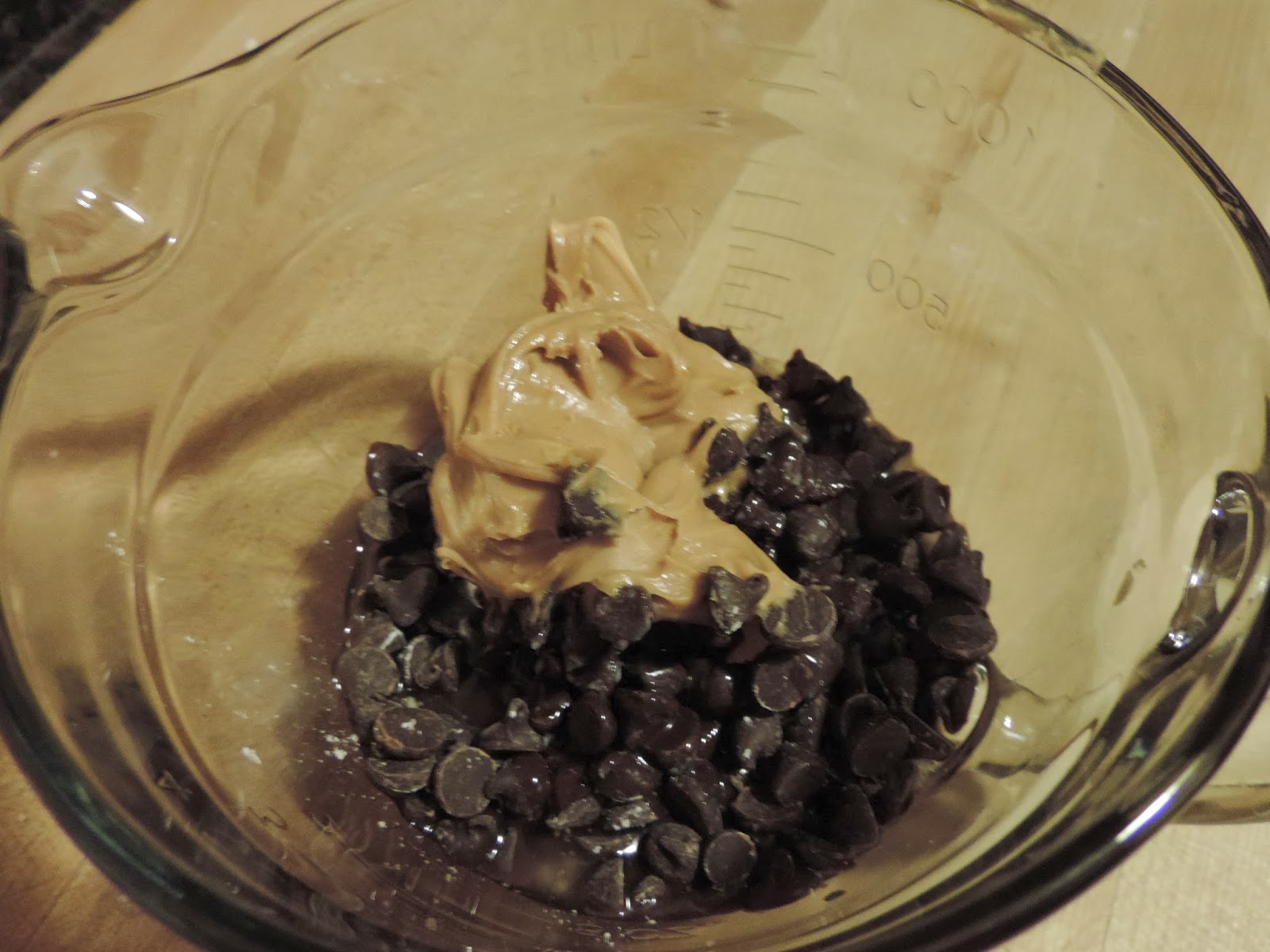 T.V. Recipe Review...Trisha Yearwood's NoBake Pretzle Peanut Butter