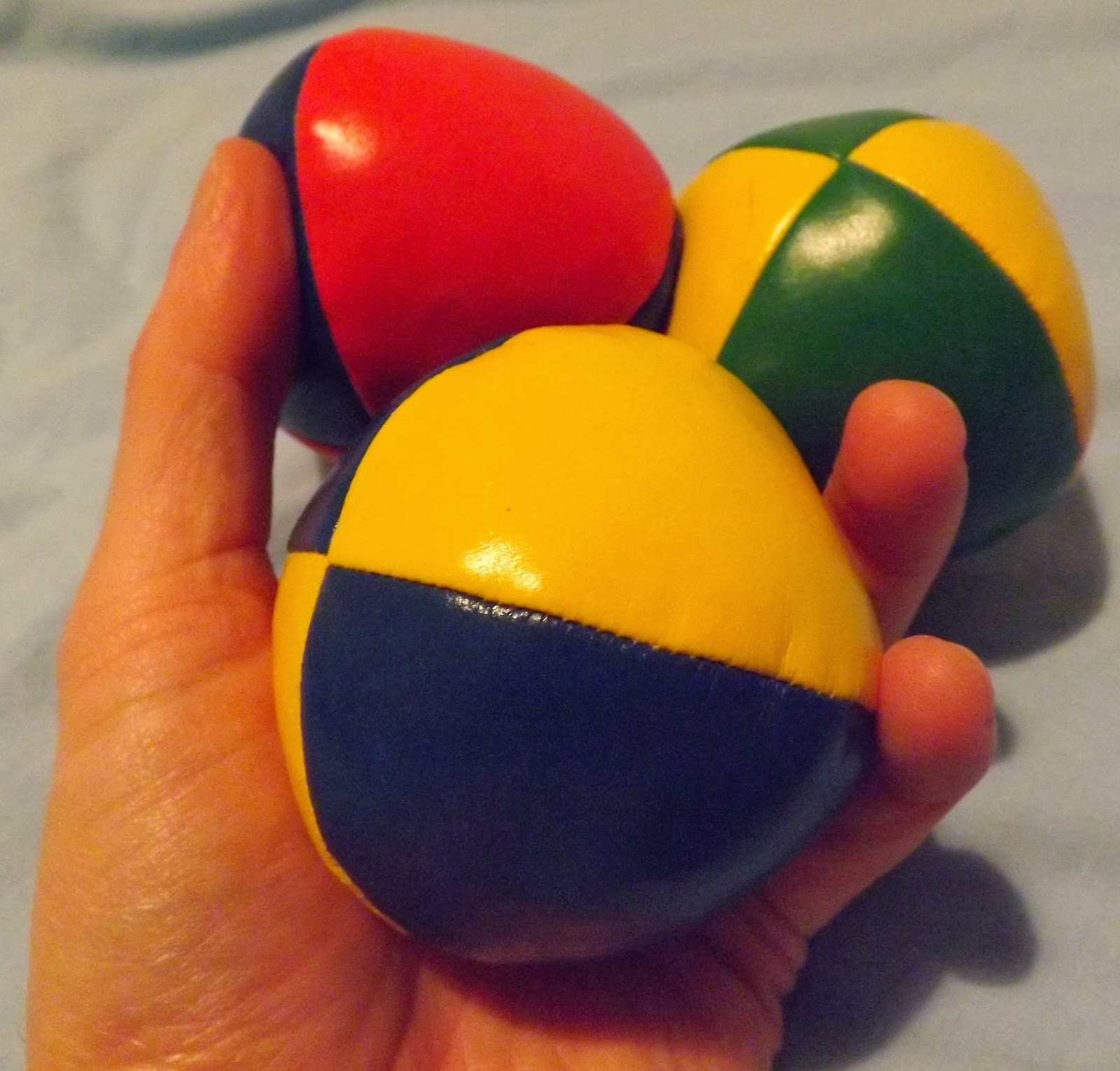 Circus Mania How to Juggle in Five Easy Steps for International