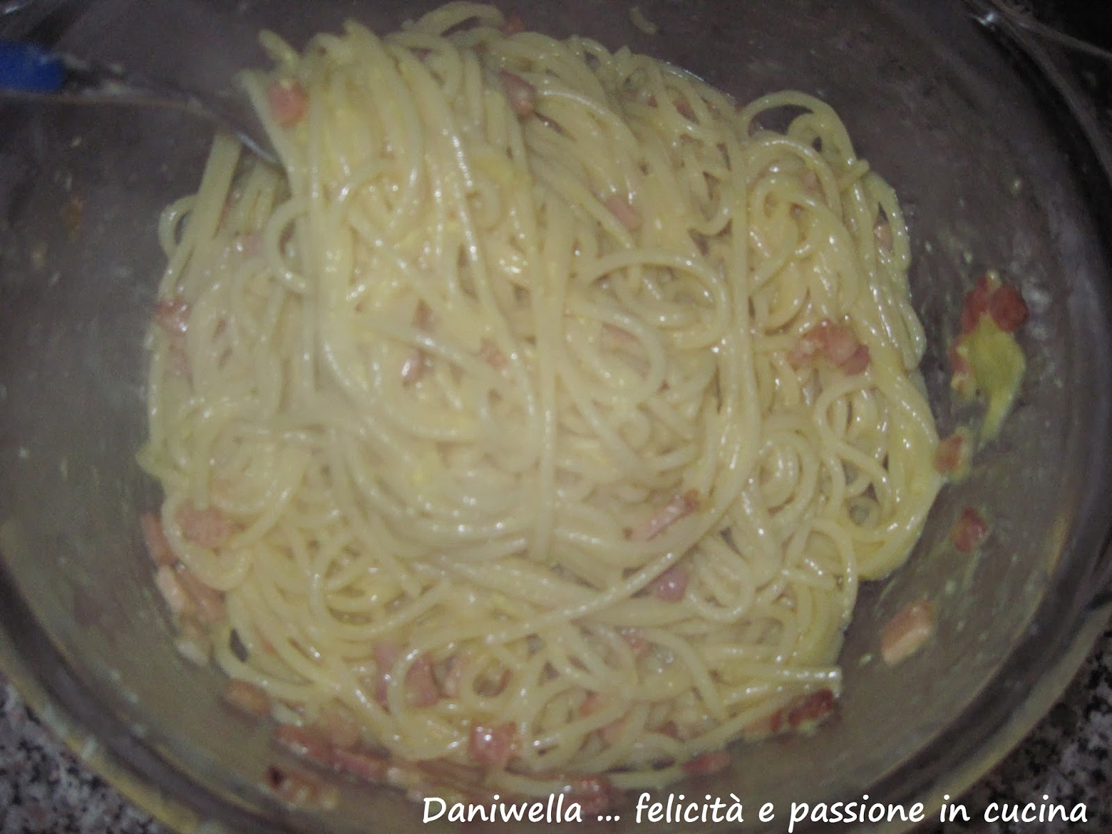 CARBONARA CHE PIACE A NOI OVVERO VARIANTE CON IL PROSCIUTTO COTTO