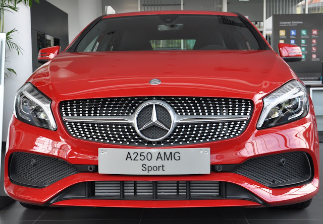 Thiết kế ngoại thất Mercedes A250 2017 Mercedes A250 2017 là mẫu xe thể thao dành cho những ai yêu thích tốc độ