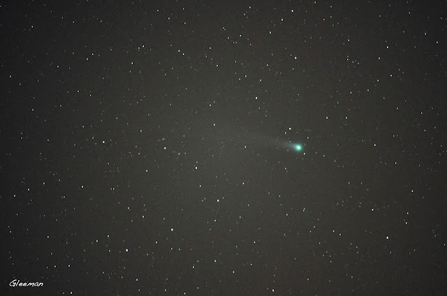 從小觀音山昇起的Lovejoy 彗星誒 Pentax K5+O-GPS1 w/DA*200 ISO2500 F2.8 25sec