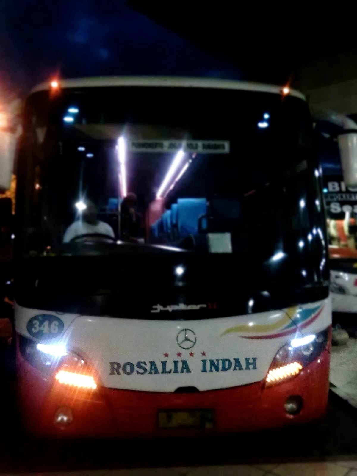 Interior Bus ~ Dunia Bus