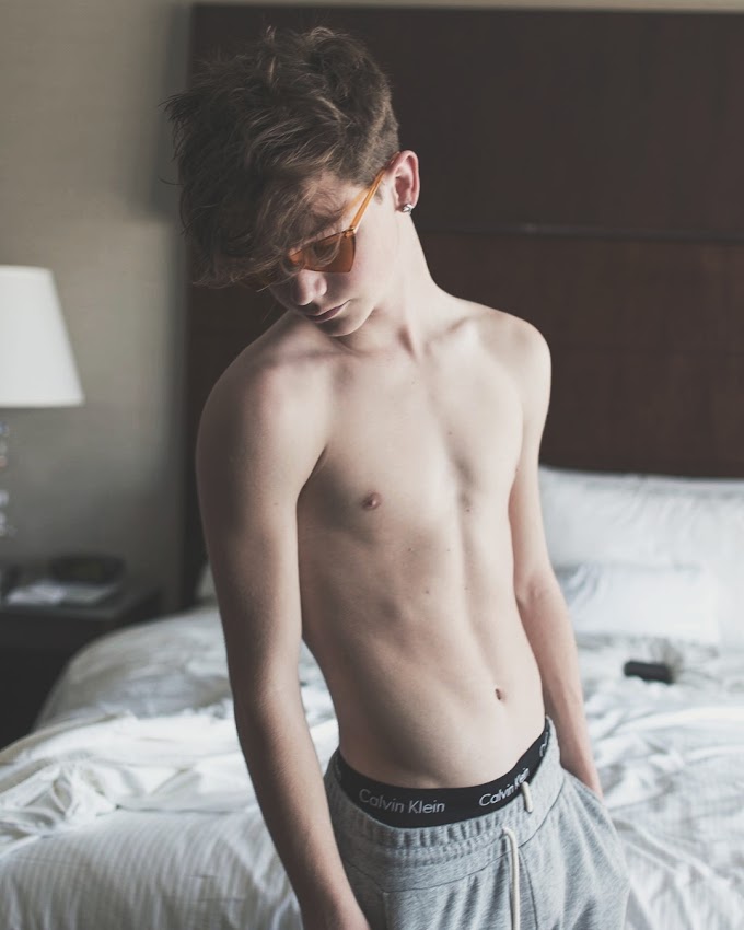 Payton Moormeier Shirtless abs [3 Pics] + VSCO Recipe