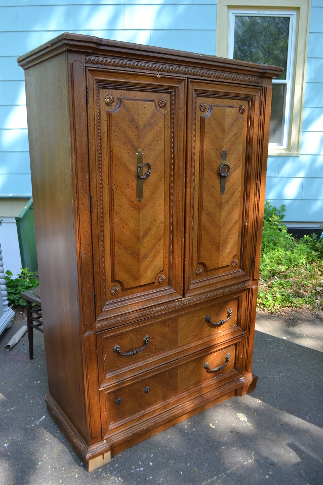 Vintage Bassett Armoire - almoire vintage bassett armoire