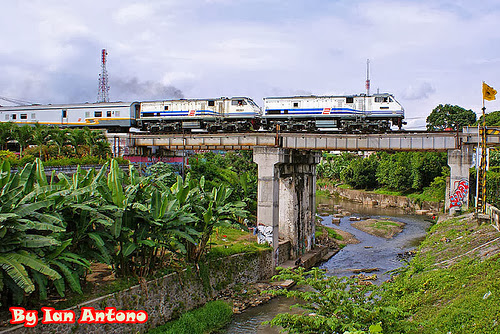 foto kereta api lokomotif ganda foto kereta api lokomotif ganda