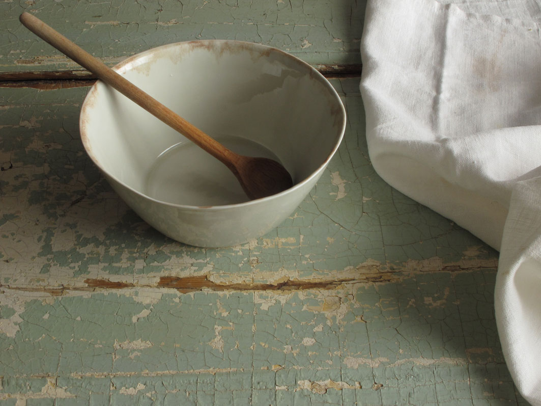 Rustic pottery from Margarida Melo Fernandes - found on Hello Lovely Studio