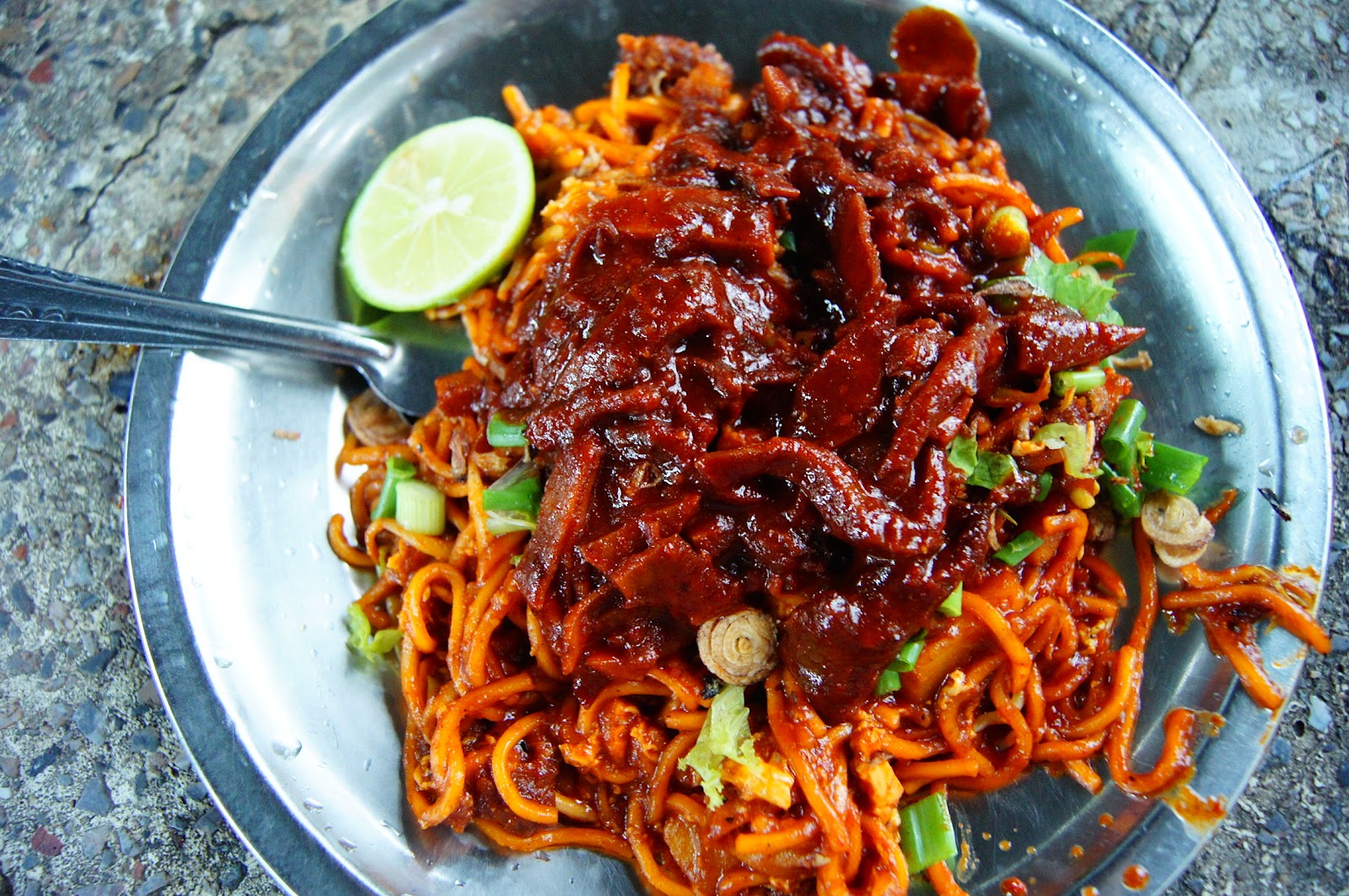 the sound: mee sotong