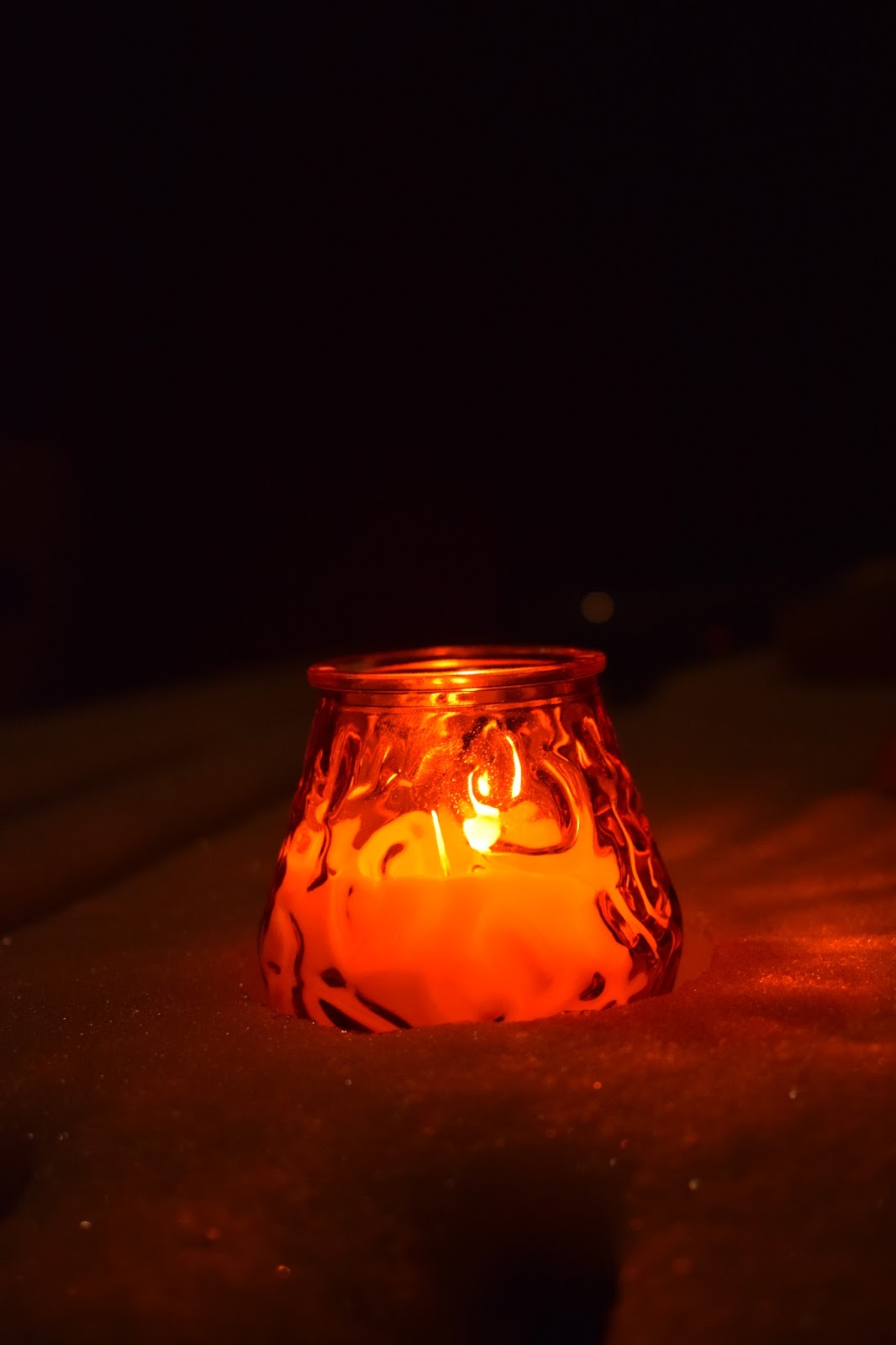 Valkoisia haaveita Lasten Halloween kekkerit Valkoisia haaveita Lasten Halloween kekkerit