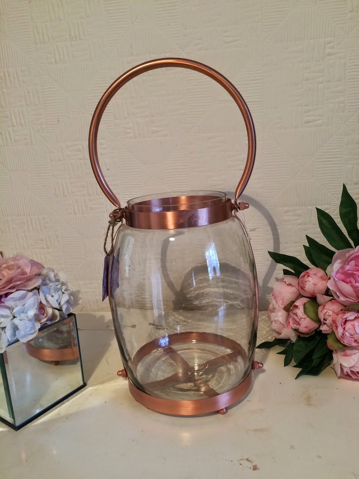 Lauren Ce. LOVES rose gold home accessories
