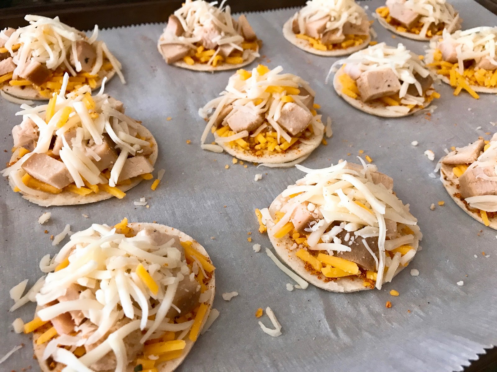 Cheesy Chicken Quesadilla Bites