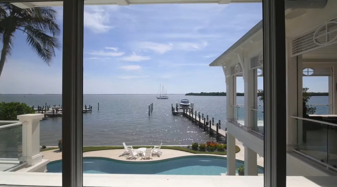 Interior Design vs. Tour Captiva Island, FL Luxury Waterfront Home