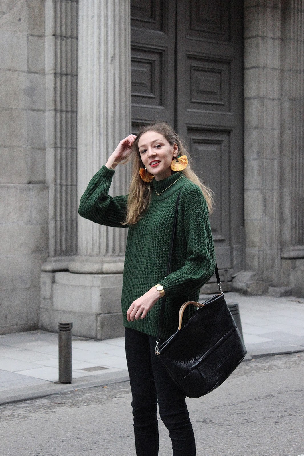 militar-boots-green-turtle-neck-doctor-maxibag-street-style-zaful