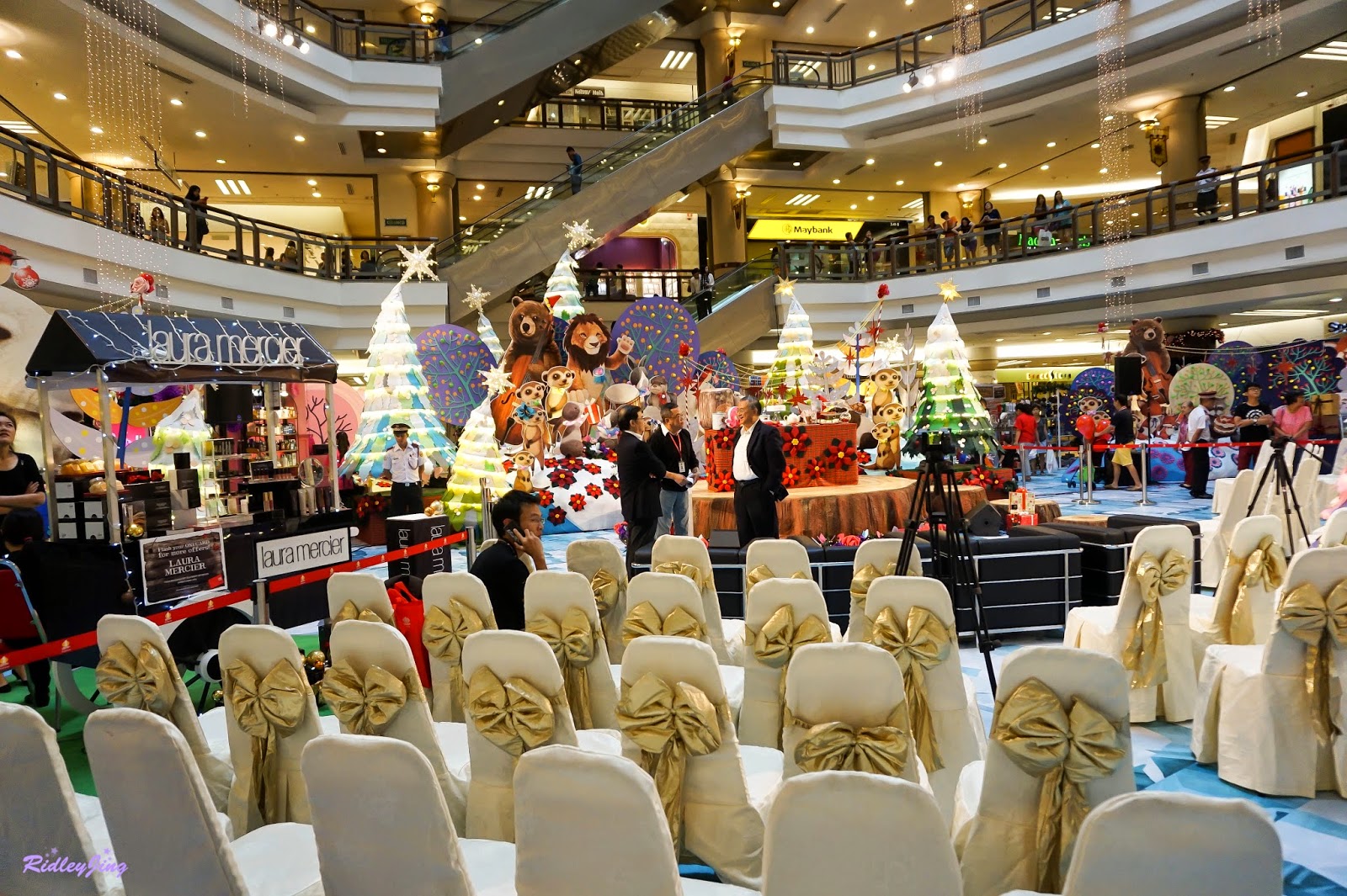 Christmas With 1 Utama Ridley Jing