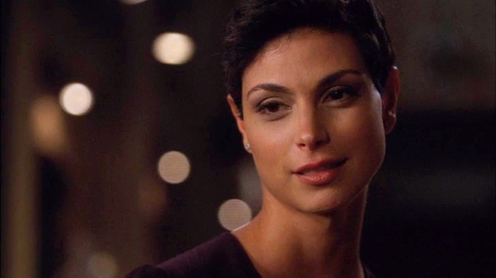 Morena Baccarin as Erica Flynn in The Mentalist (S03E19) (2011) / 48 Screen...