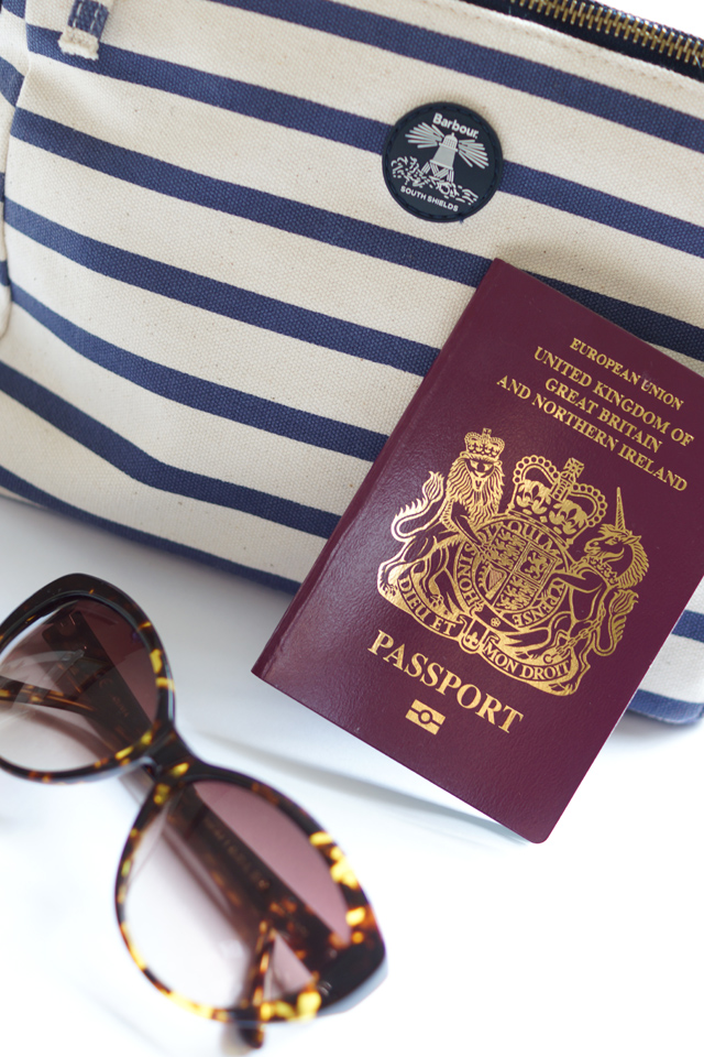 Hello Freckles Holiday Beauty Essentials Hand Luggage Edit Hello Freckles Holiday Beauty Essentials Hand Luggage Edit Summer