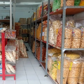 Mengenal Peran Vital Distributor Snack di Surabaya